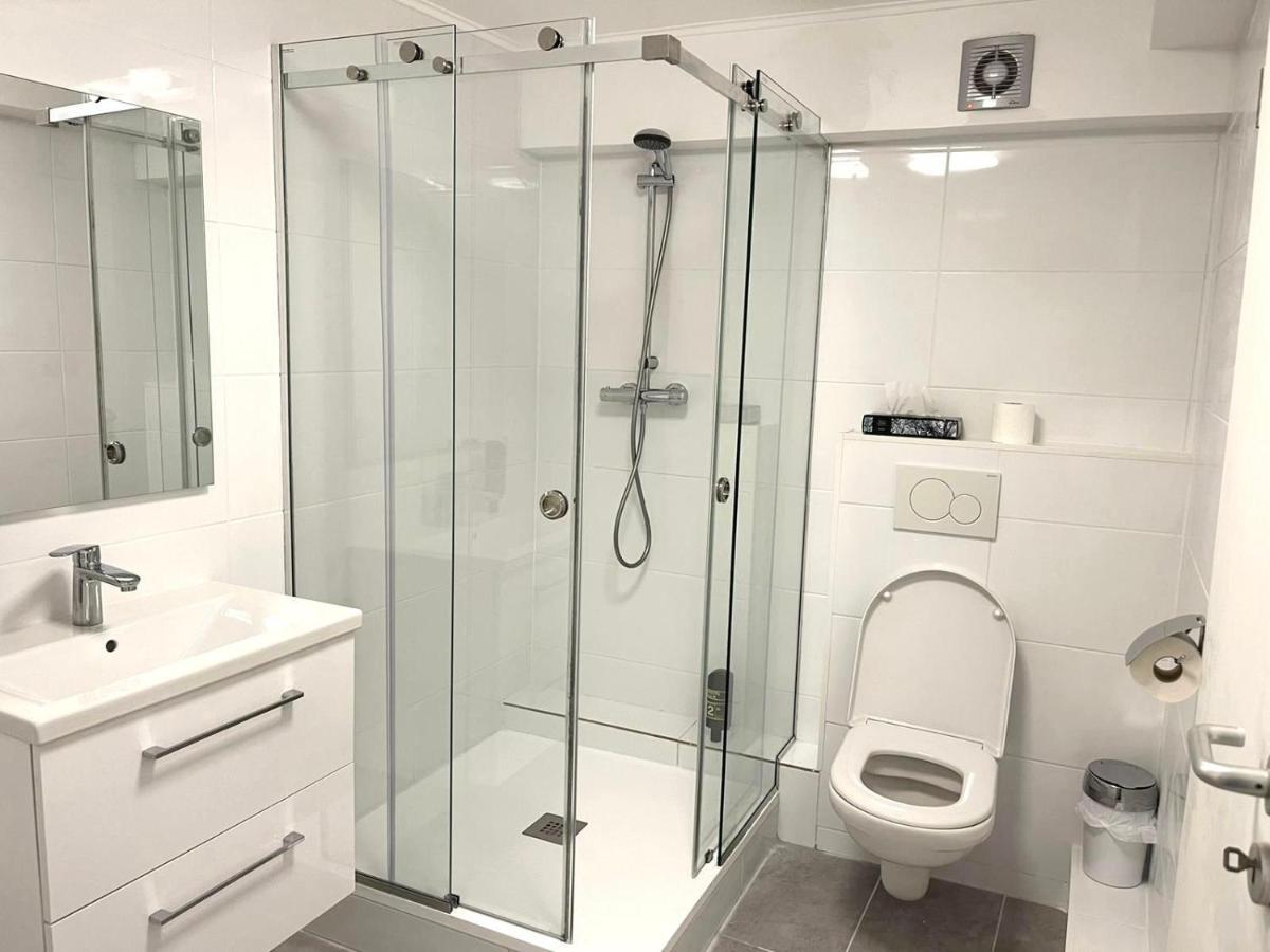 The Burgklause Boutique Hotel Linz am Rhein Esterno foto