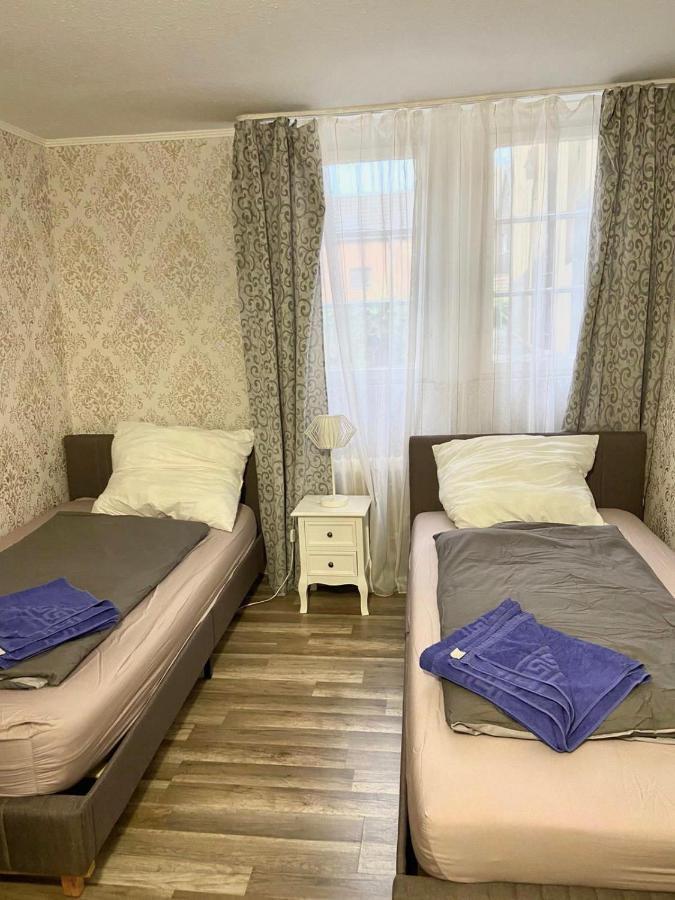 The Burgklause Boutique Hotel Linz am Rhein Esterno foto