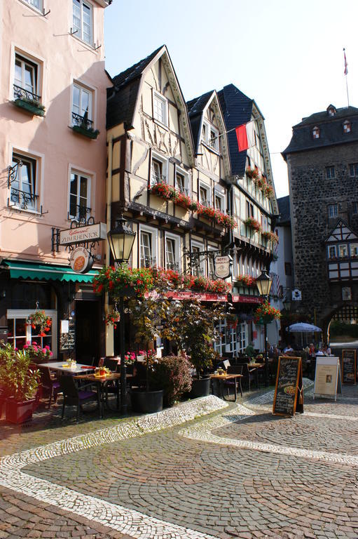 The Burgklause Boutique Hotel Linz am Rhein Esterno foto