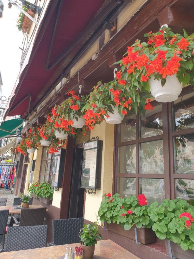 The Burgklause Boutique Hotel Linz am Rhein Esterno foto